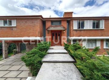 Casa · 280m² · 4 Recámaras · 4 Estacionamientos · Casa en Venta en Bosques del Lago, Cuautitlán Izcalli, Edo. Méx