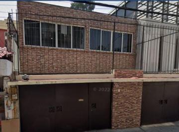 Casa de 4 habitaciones, Benito Juárez · Casa en Venta Cerca de Meto Nativitas en Colonia del Lago Benito Juárez