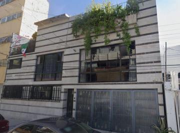 Casa de 4 habitaciones, Cuauhtémoc · Casa en Venta en Colonia Roma Sur, Cuauhtémoc.