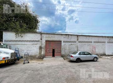 Bodega comercial · 160m² · En Renta Bodega por Av Álvaro Obregón, Campeche