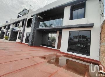 Casa · 105m² · 3 Recámaras · 1 Estacionamiento · Casa en Venta en Fraccionamiento Paraíso Residencial, Cuautla, Morelos.
