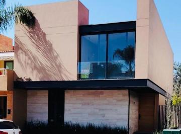 Casa en condominio de 4 habitaciones, Tlajomulco de Zúñiga · Casa en Renta Nueva en Provenza Sur