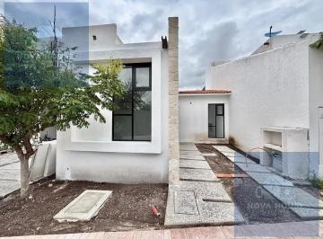 Casa en condominio · 87m² · 3 Recámaras · 2 Estacionamientos · Casa de Una Planta en Condominio Ciudad Maderas El Marqués Querétaro