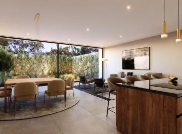 Casa de 4 habitaciones, León · Lomas Punta del Este Venta Casa 4 Habitaciones Frente a Jardin $5´595,000