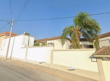 Casa de 4 habitaciones, Monclova · Casa en Venta en Monclova