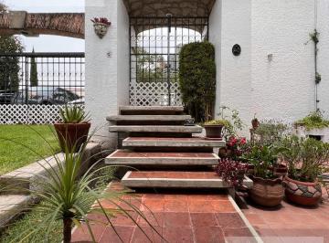Casa en condominio · 341m² · 3 Recámaras · 2 Estacionamientos · Casa en Venta en Calle Cerrada Bosques de La Herradura