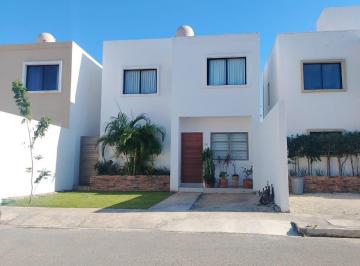 Casa de 2 habitaciones, Mérida · Casa Gran San Pedro Cholul - Jardín Interior y Exterior