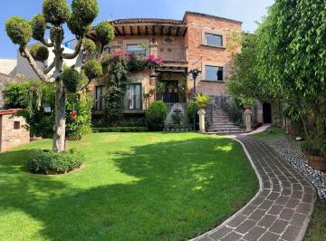 Casa · 751m² · 3 Recámaras · 5 Estacionamientos · Casa en Venta Fuentes del Pedregal