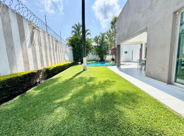 Casa de 4 habitaciones, Cuernavaca · Hermosa Residencia de Una Planta en Privada Acapantzingo Cuernavaca