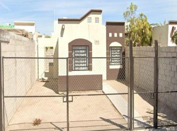 Casa de 3 habitaciones, La Paz · Casa en Venta en Camino Real, La Paz, Baja California Sur.