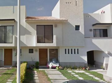 Casa de 3 habitaciones, León · Venta de Casa en Bosques del Pedregal, Leon, Guanajuato.