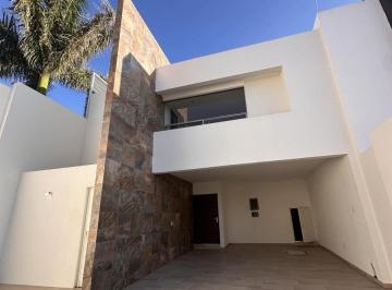 Casa · 209m² · 4 Recámaras · Casa en Condominio La Querencia