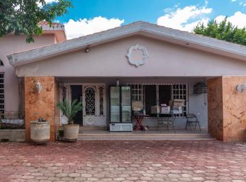 Casa · 686m² · 3 Recámaras · 4 Estacionamientos · Casa en Venta en Umán Yucatán, quinta en Venta, Requiere Remodelacion