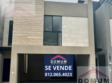 Casa · 330m² · 4 Recámaras · 2 Estacionamientos · Se Vende Casa en Cumbres Elite Premier