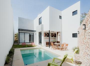Casa · 230m² · 3 Recámaras · 2 Estacionamientos · Venta de Casa en Olisea Residencial Cholul Mérida Yucatán