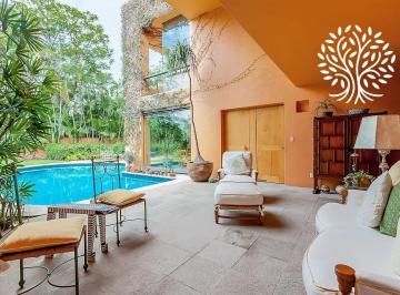Casa de 4 habitaciones, Cuernavaca · Casa con 1114 m² de Terreno en Venta en Las Quintas