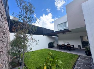 Casa en condominio · 208m² · 4 Recámaras · Hermosa Casa en Venta en Juriquilla