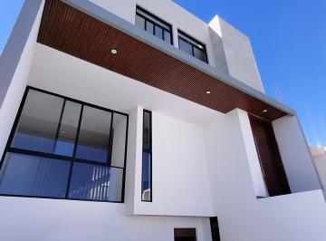 Casa · 391m² · 4 Recámaras · 2 Estacionamientos · Town House en Venta, Savant Zibatá, Querétaro