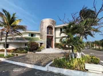Casa · 602m² · 4 Recámaras · 4 Estacionamientos · Casa en Venta con Alberca en Costa de Oro Boca del Río Veracruz