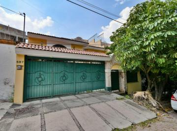 Casa de 3 habitaciones, Guadalajara · Casa en Venta Cerca del Consulado
