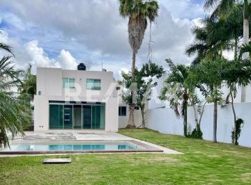 Casa · 241m² · 3 Recámaras · 2 Estacionamientos · Venta o Renta de Casa de 3 Recámaras con Piscina en Conkal Mérida, Yuc. - (4)