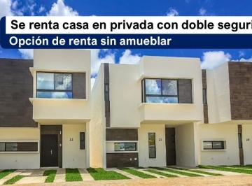 Casa · 133m² · 3 Recámaras · 2 Estacionamientos · Renta Casa en Cancún con Excelente Ubicación y Áreas Comunes