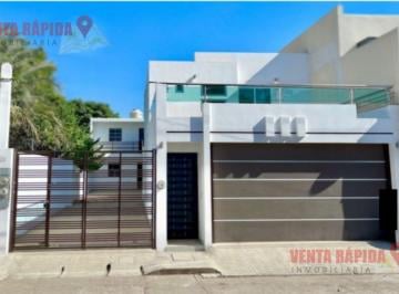 Casa · 335m² · 7 Recámaras · 4 Estacionamientos · Casa - Las Cucas