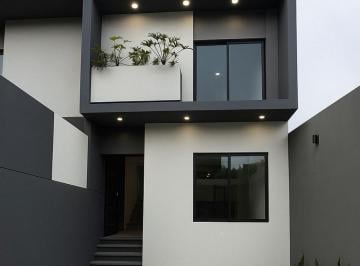 Casa · 160m² · 3 Recámaras · 1 Estacionamiento · Casa en Villa Rica