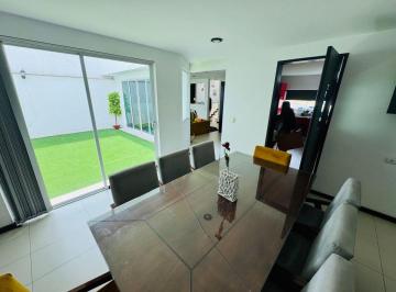 Casa de 3 habitaciones, Puebla · Casa en Venta en Lomas del Vall, con Jardín