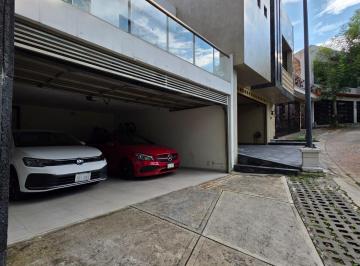 Casa · 400m² · 4 Recámaras · 2 Estacionamientos · Venta de Casa en Residencial Cumbres Animas en Xalapa