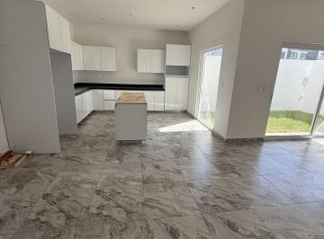 Casa · 300m² · 3 Recámaras · 2 Estacionamientos · Casa Venta Mitica Residencial