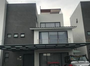 Casa · 398m² · 4 Estacionamientos · Casa en Venta en Residencial Ibiza Excelente Oportunidad de Inversion