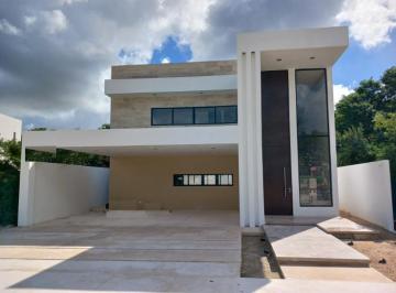 Casa de 4 habitaciones, Mérida · Casa en Venta con 4 Recámaras en Privada Residencial Al Norte de Mérida