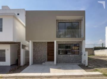 Casa · 162m² · 4 Recámaras · 2 Estacionamientos · Casa en Venta Fraccionamiento Nueva Galicia, Tlajomulco de Zúñiga