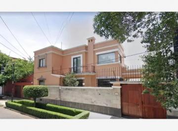 Casa de 3 habitaciones, Coyoacán · Venta de Hermosa Casa de 180 m². con 3 Habitaciones en La del Carmen, Coyoacán.