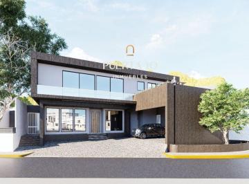Casa de 4 habitaciones, Monterrey · Casa en Venta en Club de Golf La Herradura