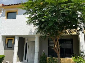 Casa de 4 habitaciones, Querétaro · Casa en Venta en Juriquilla