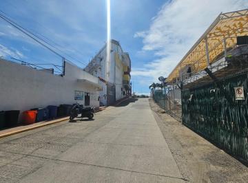 Local comercial · 135m² · Local Bodegas en Venta