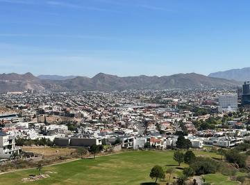 Casa de 4 habitaciones, Chihuahua · Residencia en Venta Dominion
