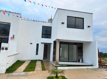 Casa · 126m² · 3 Recámaras · 2 Estacionamientos · Casa - Congregacion El Grande