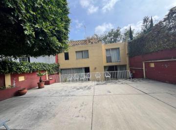 Casa de 3 habitaciones, Huixquilucan · Casa en Venta en Balcones de La Herradura. Frente a Parque