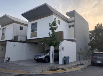 Casa de 3 habitaciones, Monterrey · Cuarto en Centrika Crisoles Mty Centro
