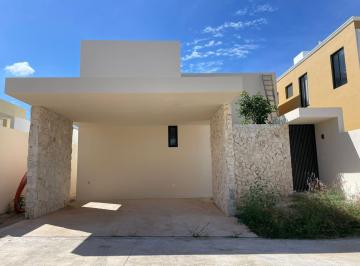 Casa · 243m² · 3 Recámaras · Casa en Mérida