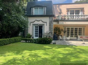 Casa · 651m² · 3 Recámaras · 2 Estacionamientos · Casa en Venta