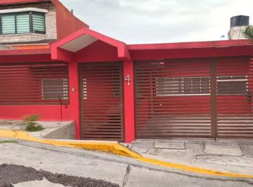Casa de 2 habitaciones, Atizapán de Zaragoza · Casa en Renta en Lomas de La Hacienda, Atizapan