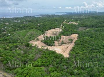 Terreno / Lote · 200m² · Fraccionamiento "Linda Vista" Lotes en Venta en Bahía de Cuatunalco a Solo 35 Minutos de Bahías de H