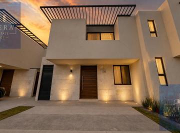Casa · 216m² · 3 Recámaras · 2 Estacionamientos · Casa en Fraccionamiento Zibatá Modelo Shija