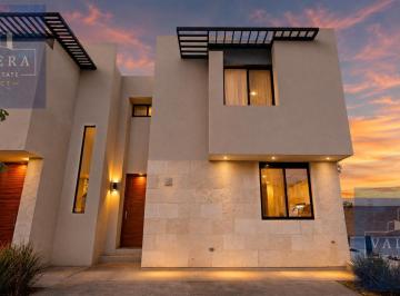 Casa · 142m² · 3 Recámaras · 2 Estacionamientos · Casa en Fraccionamiento Zibatá Modelo Zotho