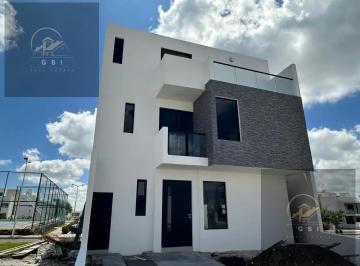 Casa · 219m² · 4 Recámaras · 2 Estacionamientos · Residencia en Venta – Zen Life II, El Marqués, Querétaro
