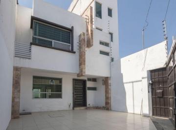 Casa de 3 habitaciones, Puebla · Hermosa Casa en Bello Horizonte Cerca de La Recta a Cholula